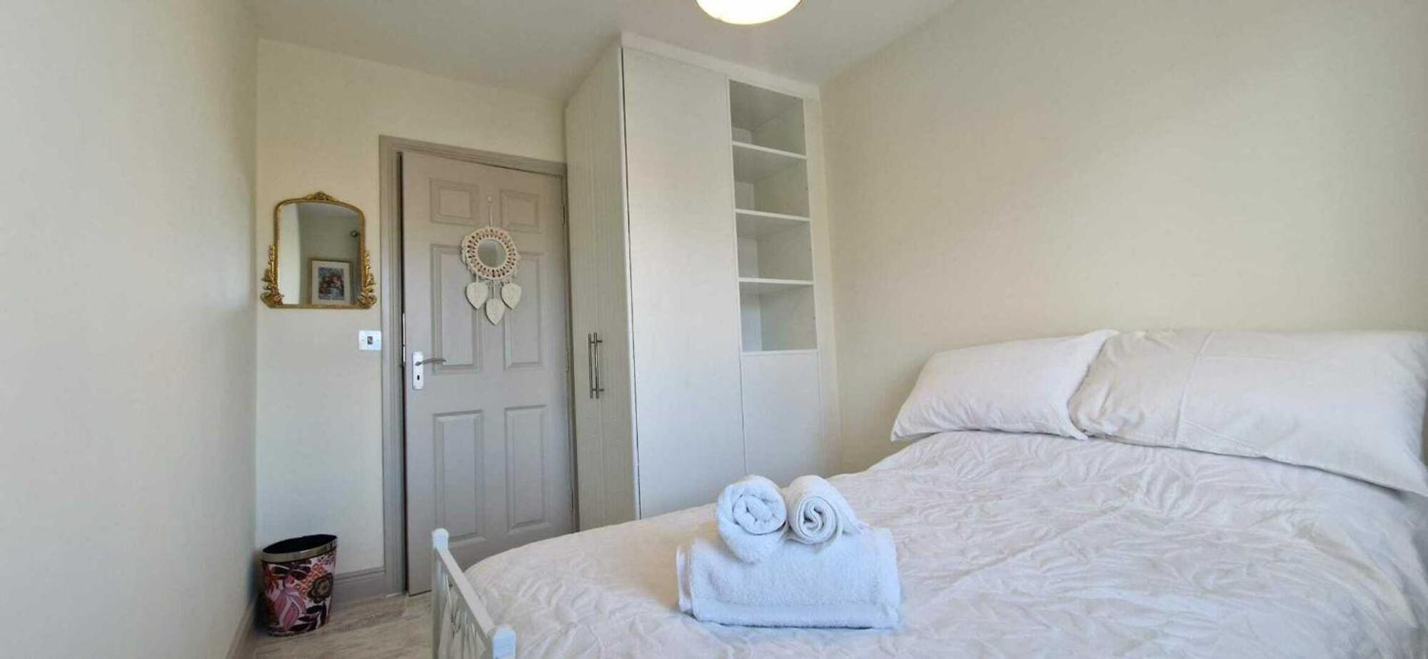 Refurbed Modern & Stylish 3bd - Garden Pets Ok Holiday home Dublin