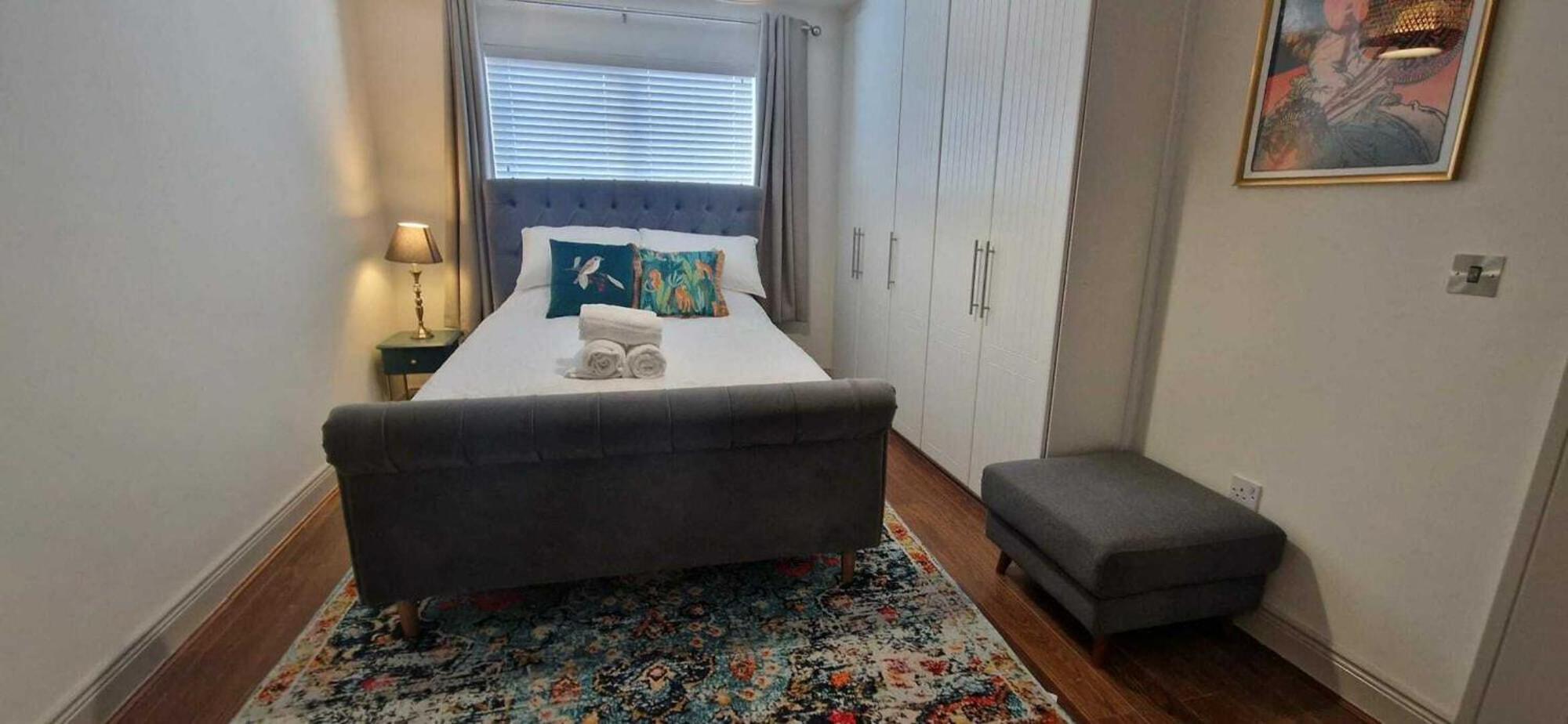 Refurbed Modern & Stylish 3bd - Garden Pets Ok Holiday home *