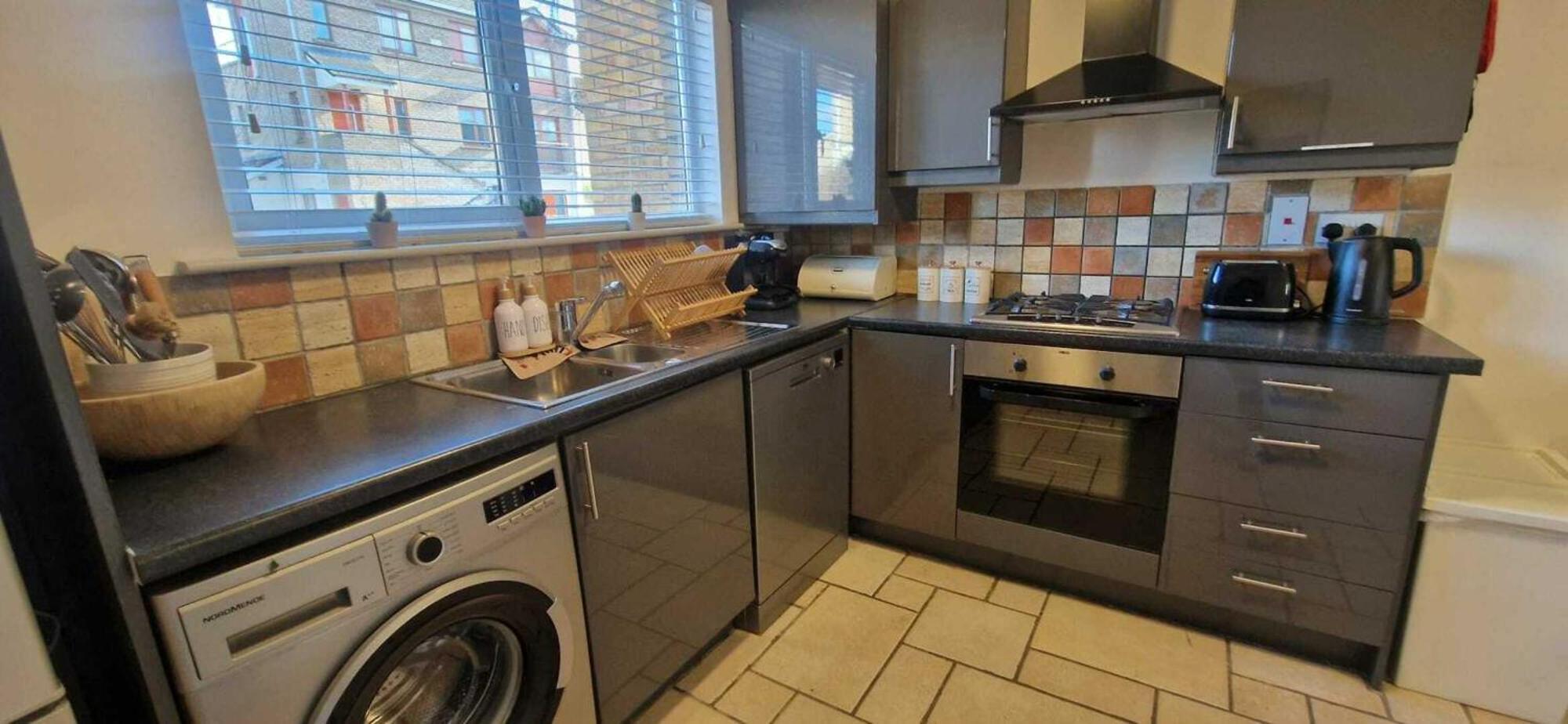 Refurbed Modern & Stylish 3bd - Garden Pets Ok