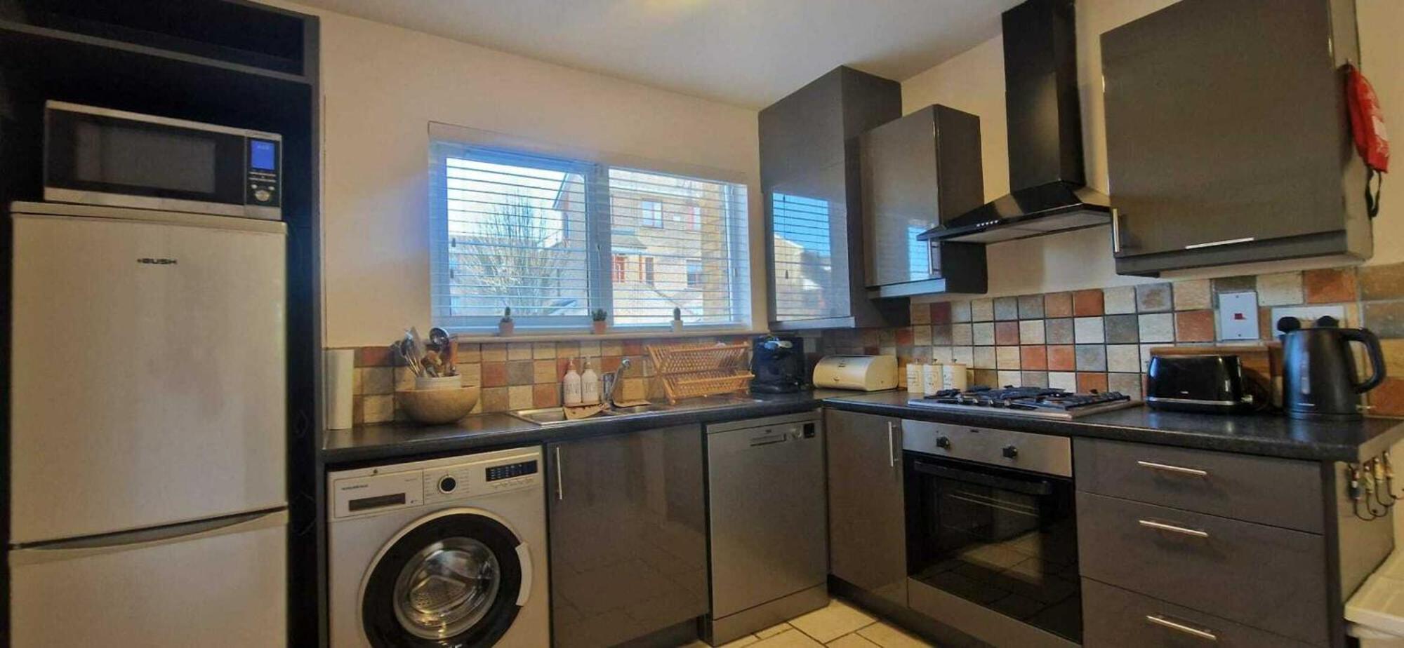 Holiday home Refurbed Modern & Stylish 3bd - Garden Pets Ok
